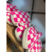 Load image into Gallery viewer, Pink Checker Slippers
