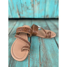 Load image into Gallery viewer, Point Ridge Sandal
