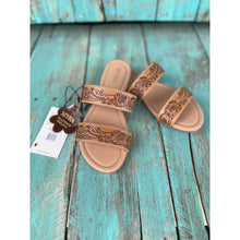 Load image into Gallery viewer, Terra Hand Tooled Sandals
